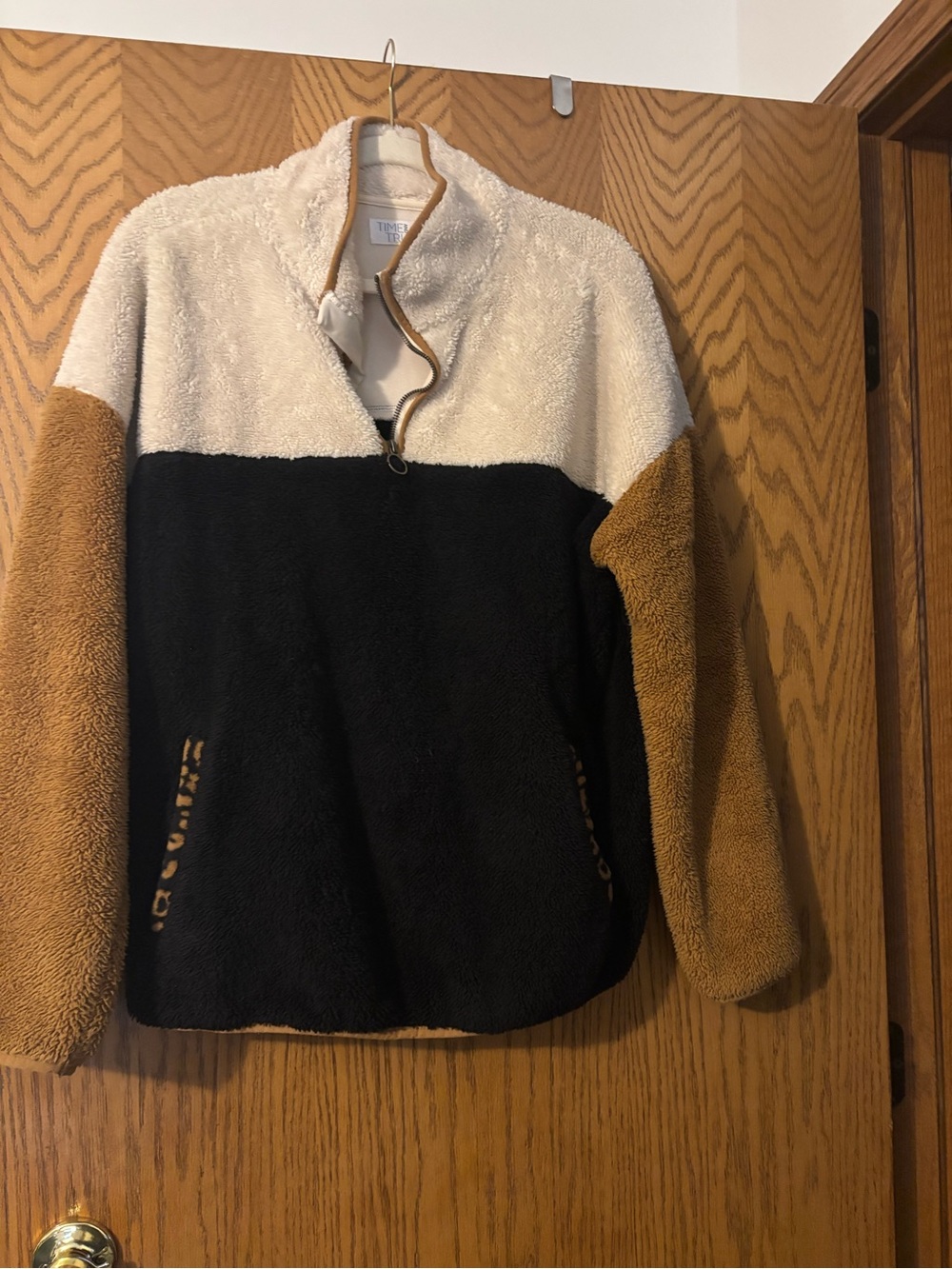 Time and Tru Colorblock Sherpa Pullover - Black, Cream & Tan